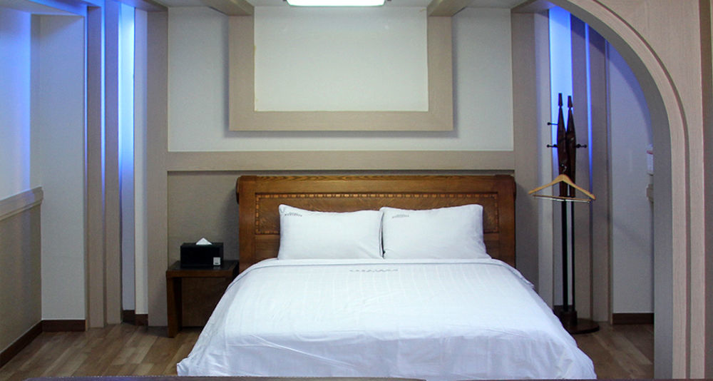 Nobless Hotel Gwangju Metropolitan City Exterior foto
